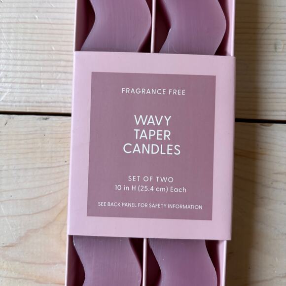 Room Essentials NWT NIB Wavy Shaped Taper Candles Pink Frangrance Free Set of 2 - Picture 4 of 5